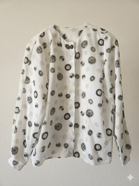 Vintage New Old Stock (NOS) Town & Country Circular Print Blouse